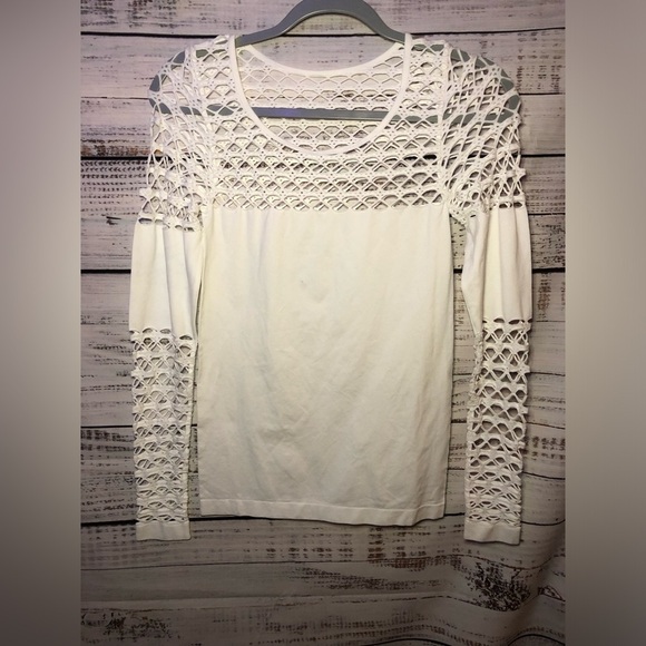 VENUS White Crochet Long Sleeve Top Medium - Picture 2 of 9